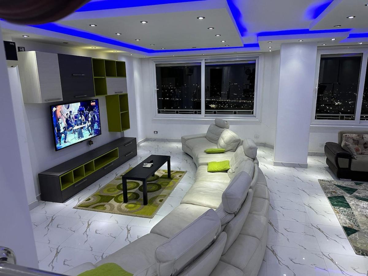 Apartment Amazing Overlooking Of Egypt